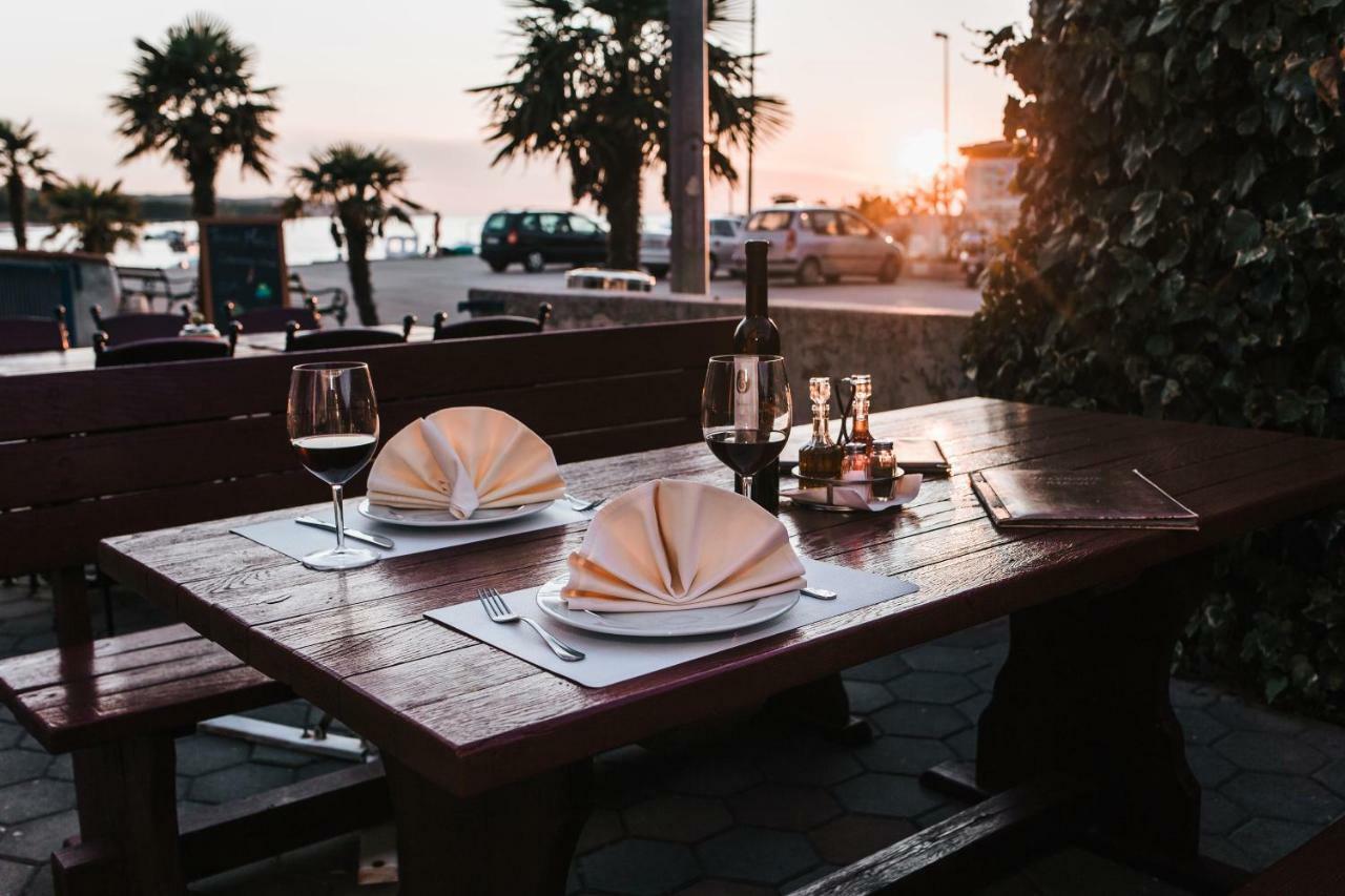 Aparthotel Marina Gromela Mirca  Экстерьер фото