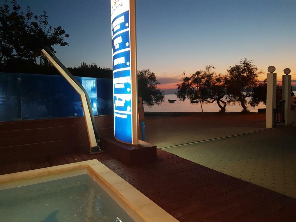 Aparthotel Marina Gromela Mirca  Экстерьер фото